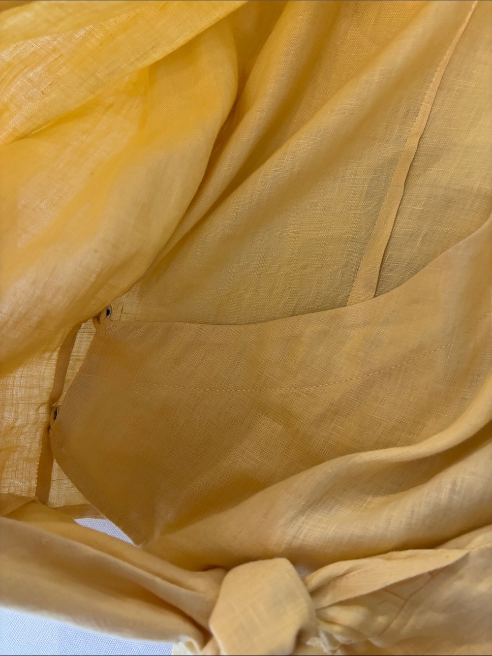Women’s Yellow Sleeveless Collared Wrap Tie Linen Blouse by Valerie Stevens. L - Picture 3 of 8